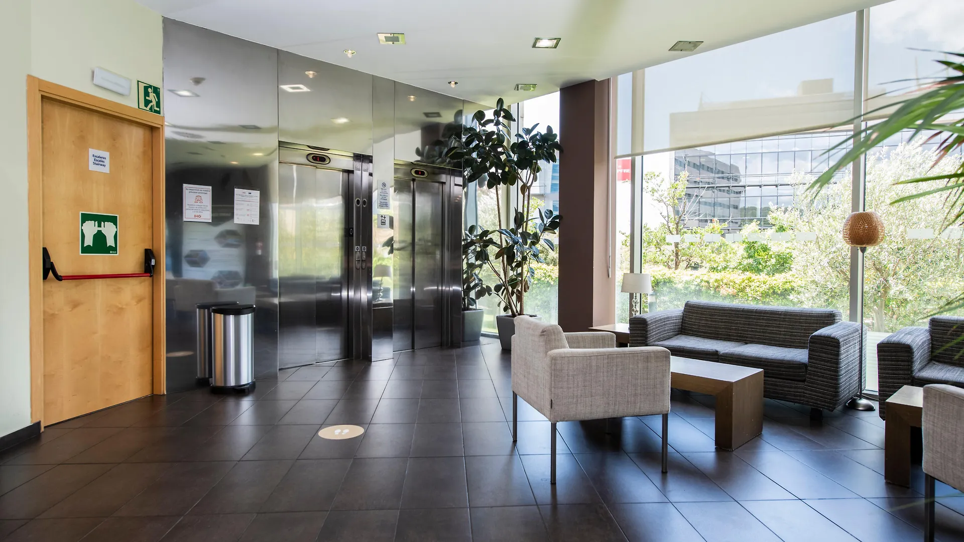 Holiday Inn Express Sant Cugat By Ihg Sant Cugat del Valles 3*,  Spain