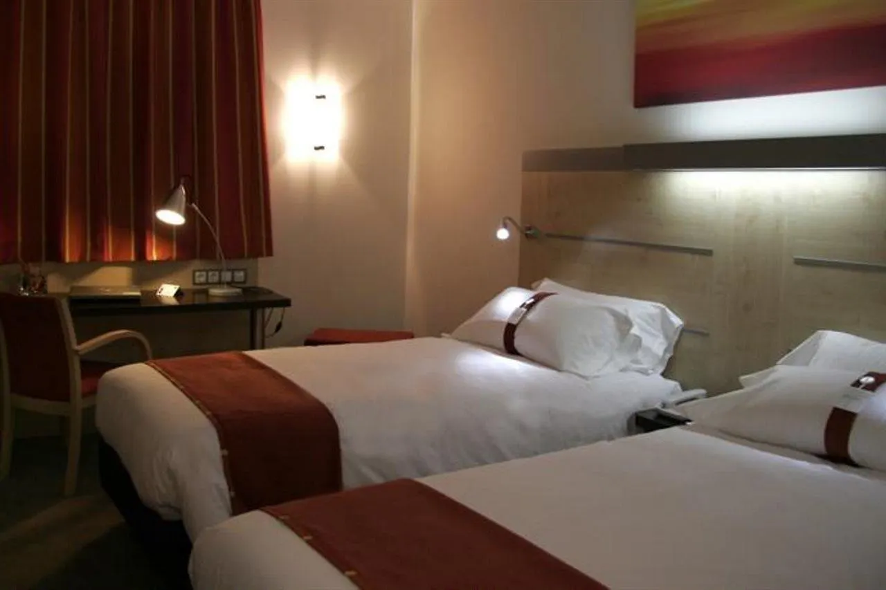 Holiday Inn Express Sant Cugat By Ihg Sant Cugat del Valles Hotel