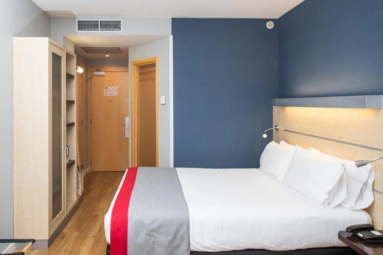 סנט קוגאט דל ואייס Holiday Inn Express Sant Cugat By Ihg סנט קוגאט דל ואייס