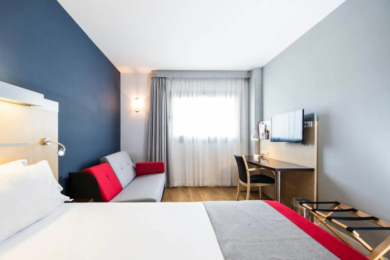 סנט קוגאט דל ואייס Holiday Inn Express Sant Cugat By Ihg 3*, סנט קוגאט דל ואייס