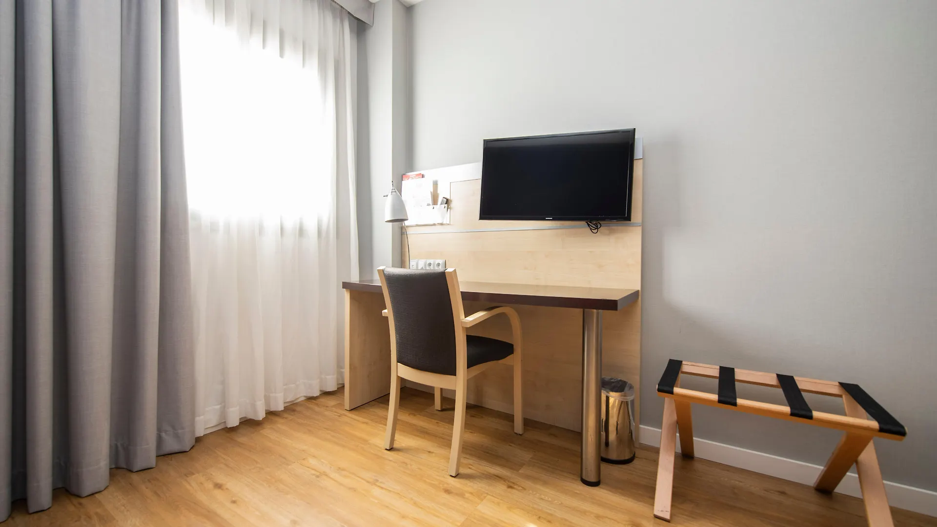 סנט קוגאט דל ואייס Holiday Inn Express Sant Cugat By Ihg ספרד