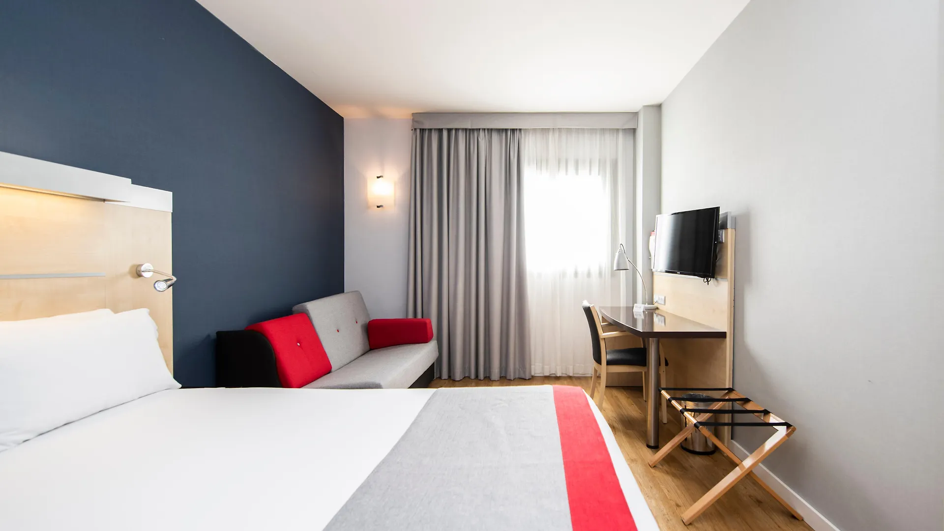 סנט קוגאט דל ואייס Holiday Inn Express Sant Cugat By Ihg מלון סנט קוגאט דל ואייס
