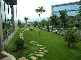 מלון סנט קוגאט דל ואייס Holiday Inn Express Sant Cugat By Ihg